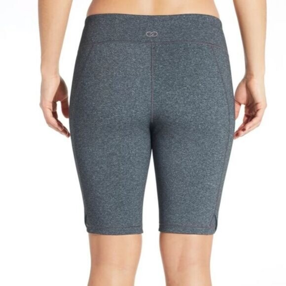 NWT Calia by Carrie Underwood Mid Rise Short XS - Picture 2 of 8